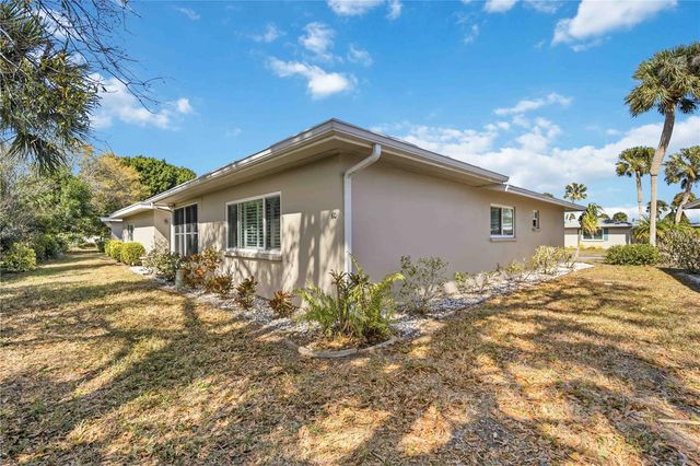 60 STRATHMORE BOULEVARD 60, Sarasota, FL 34233