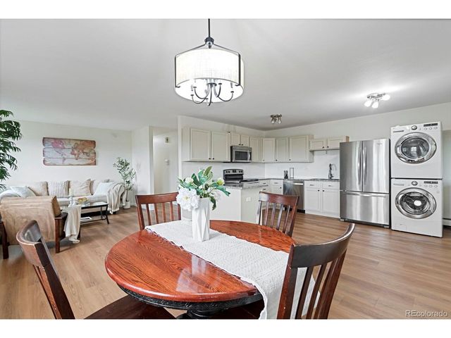 9537 Grandview Ave, Arvada, CO 80002