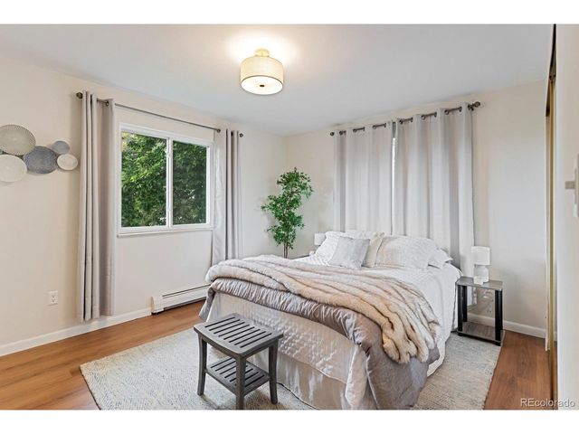 9537 Grandview Ave, Arvada, CO 80002