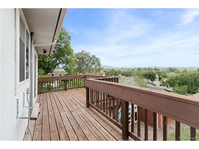 9537 Grandview Ave, Arvada, CO 80002