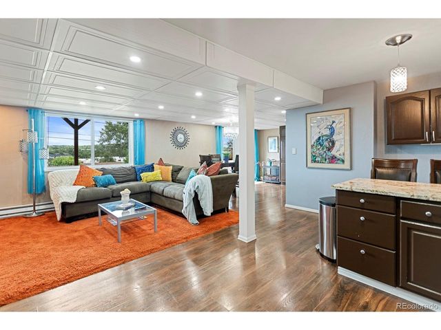 9537 Grandview Ave, Arvada, CO 80002