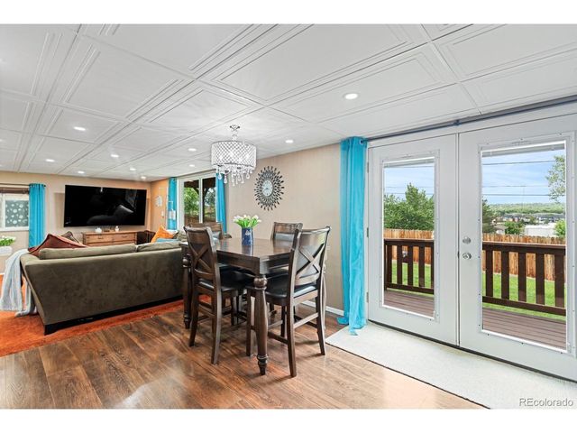 9537 Grandview Ave, Arvada, CO 80002