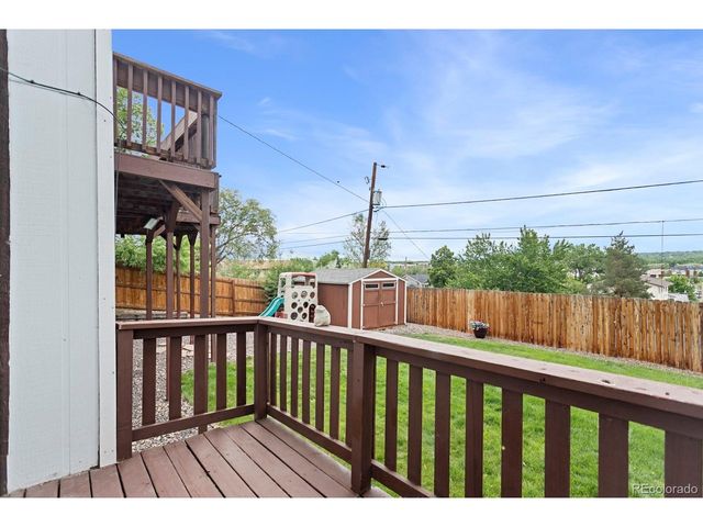 9537 Grandview Ave, Arvada, CO 80002