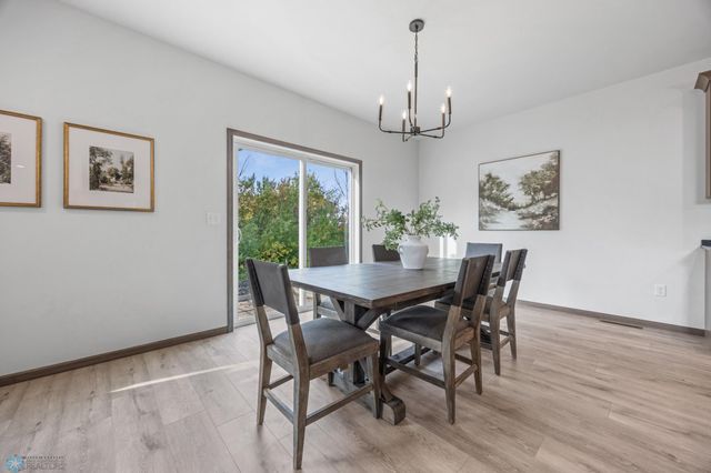 1039 61st Avenue W, West Fargo, ND 58078