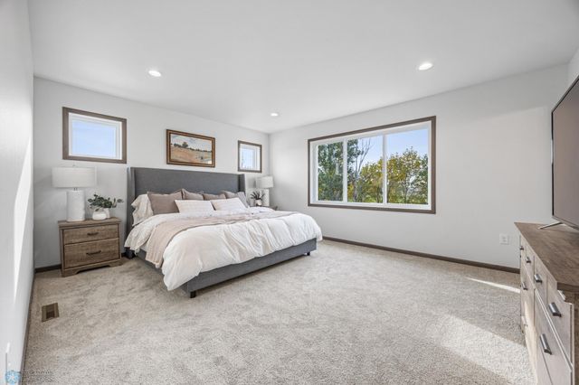 1039 61st Avenue W, West Fargo, ND 58078