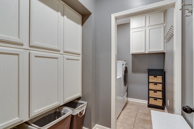 40 GREEN HILLS DR, Oakland, TN 38060