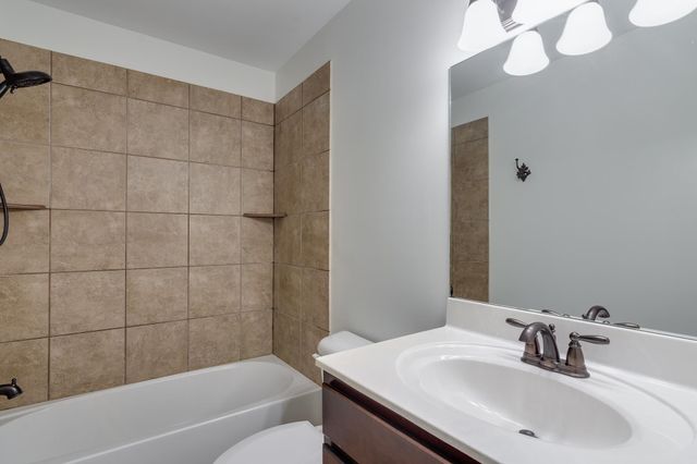 40 GREEN HILLS DR, Oakland, TN 38060