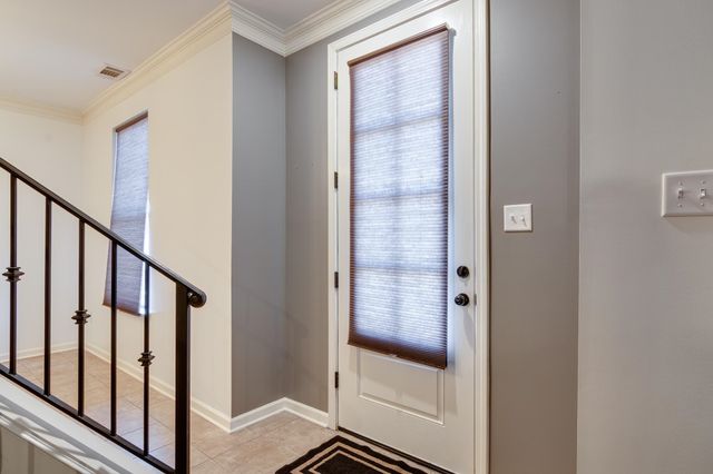 40 GREEN HILLS DR, Oakland, TN 38060