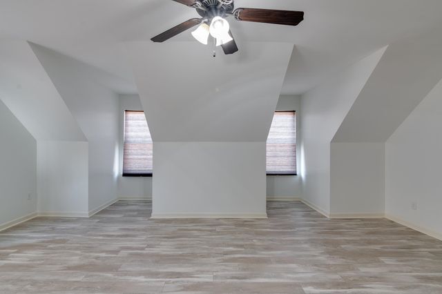 40 GREEN HILLS DR, Oakland, TN 38060