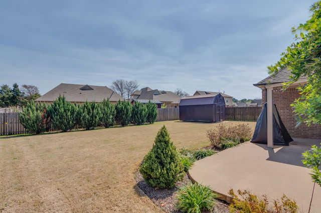 40 GREEN HILLS DR, Oakland, TN 38060