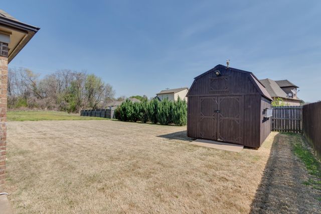 40 GREEN HILLS DR, Oakland, TN 38060