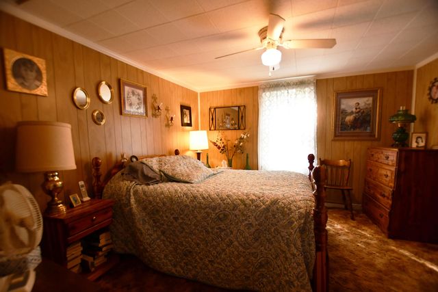 85 Riverview Road, Irvine, KY 40336