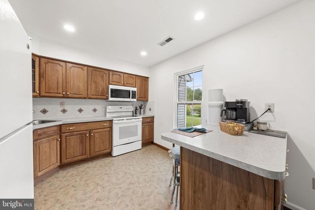 665 ELBOW LN, Warrington, PA 18976