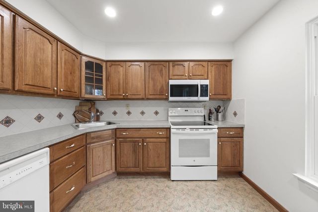 665 ELBOW LN, Warrington, PA 18976