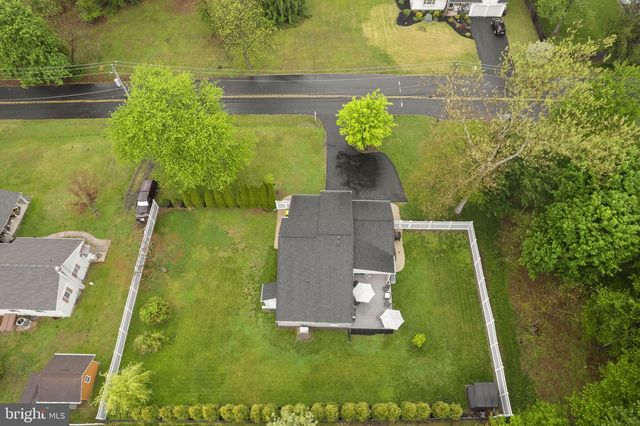 665 ELBOW LN, Warrington, PA 18976