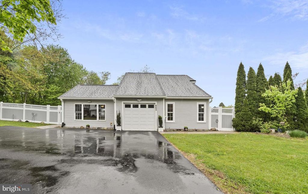 665 ELBOW LN, Warrington, PA 18976