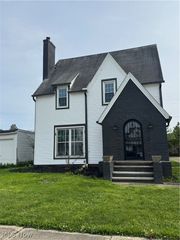 10900 Vernon Avenue, Garfield Heights, OH 44125