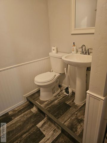 428 Edwards Avenue, Shelley, ID 83274