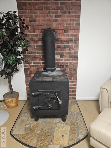 428 Edwards Avenue, Shelley, ID 83274