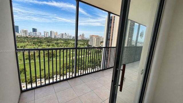 20301 W Country Club Drive 1826, Aventura, FL 33180