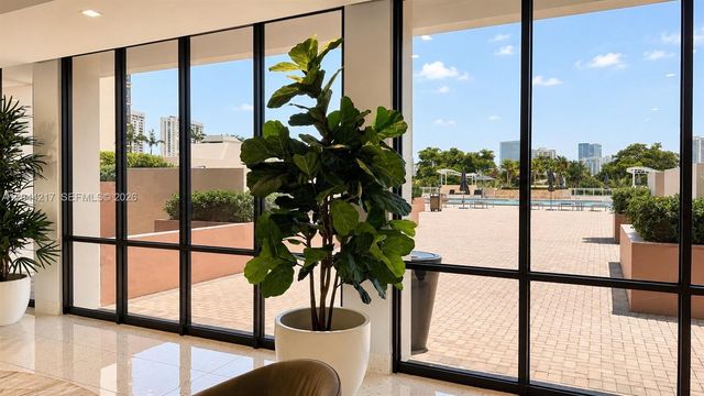 20301 W Country Club Drive 1826, Aventura, FL 33180