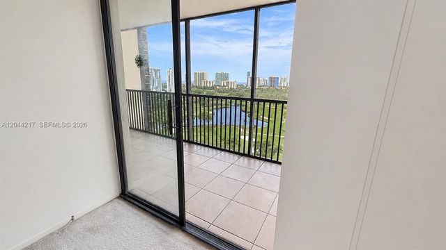 20301 W Country Club Drive 1826, Aventura, FL 33180