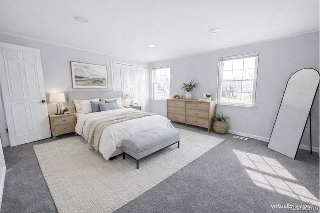 19585 Mariner Court, Northville, MI 48167