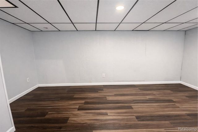 19585 Mariner Court, Northville, MI 48167