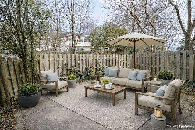 19585 Mariner Court, Northville, MI 48167