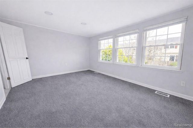 19585 Mariner Court, Northville, MI 48167