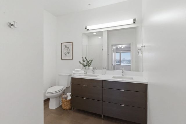 65 Lewis St PH12, Boston, MA 02128