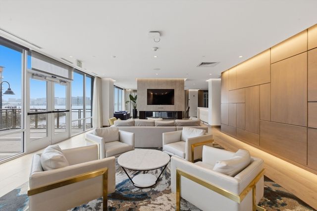 65 Lewis St PH12, Boston, MA 02128