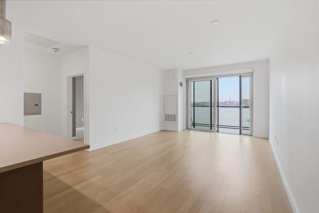 65 Lewis St PH12, Boston, MA 02128