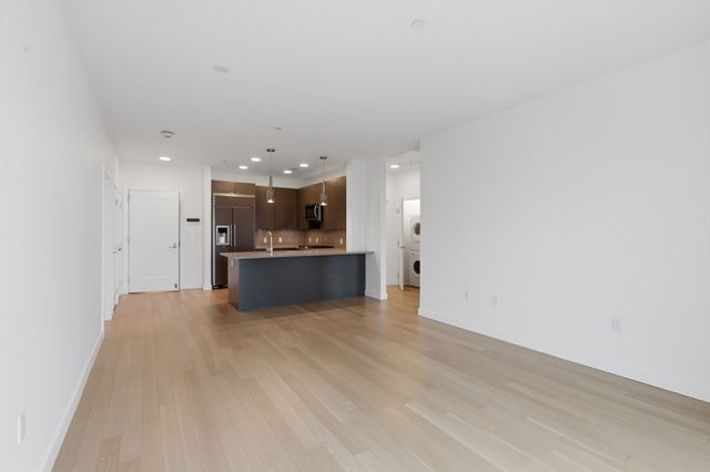 65 Lewis St PH12, Boston, MA 02128