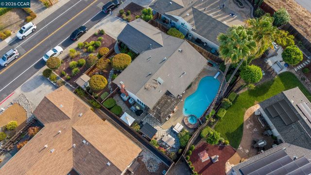 486 Viking Dr, Pleasant Hill, CA 94523