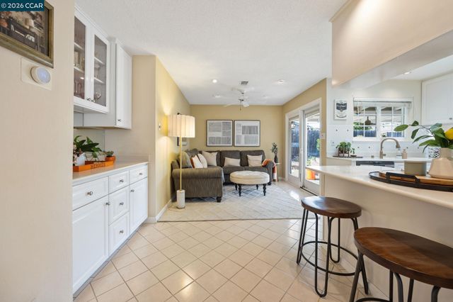 486 Viking Dr, Pleasant Hill, CA 94523