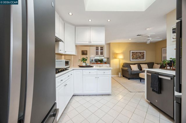 486 Viking Dr, Pleasant Hill, CA 94523