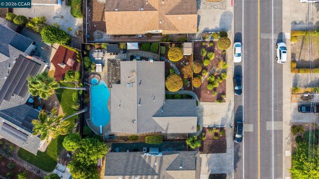 486 Viking Dr, Pleasant Hill, CA 94523