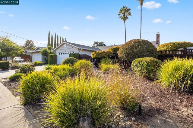 486 Viking Dr, Pleasant Hill, CA 94523