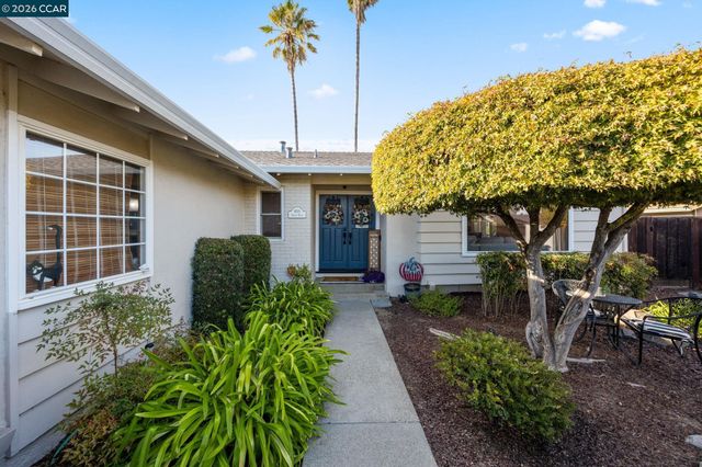 486 Viking Dr, Pleasant Hill, CA 94523