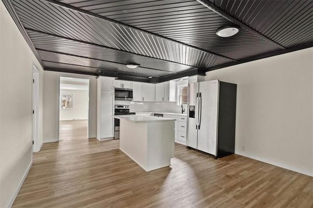 613 E Lexington Avenue, Independence, MO 64050