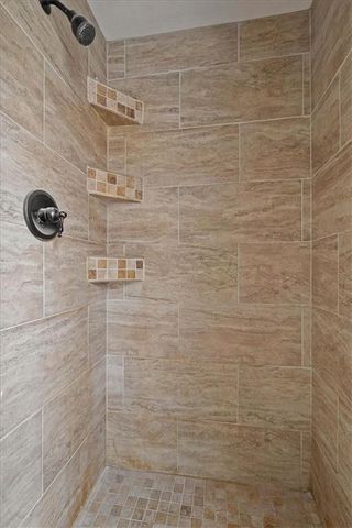 613 E Lexington Avenue, Independence, MO 64050