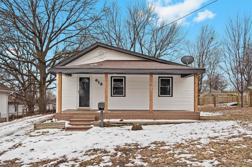 613 E Lexington Avenue, Independence, MO 64050
