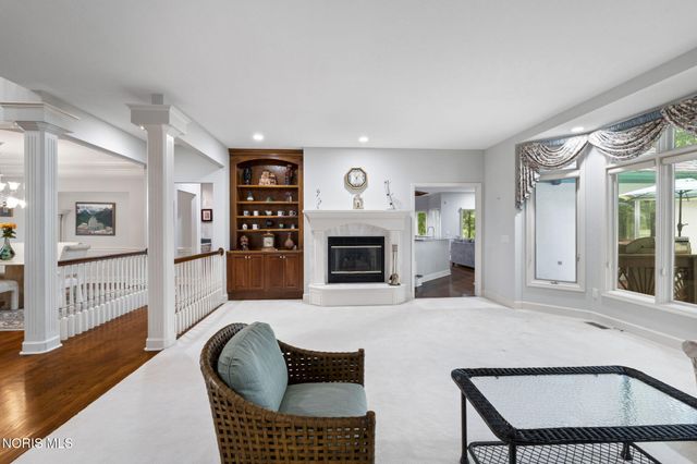 26 Tremore Way, Holland, OH 43528