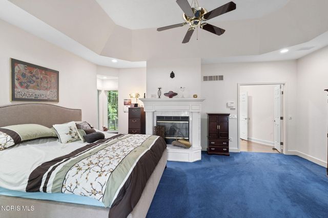 26 Tremore Way, Holland, OH 43528
