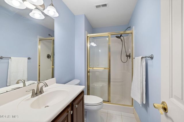 26 Tremore Way, Holland, OH 43528