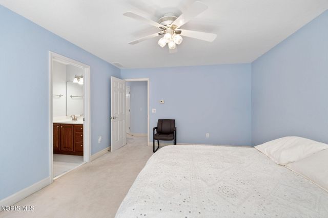26 Tremore Way, Holland, OH 43528
