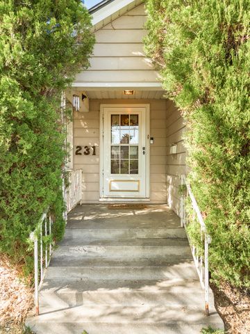 231 N 14TH AVE, Pocatello, ID 83201