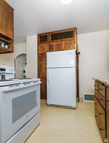 231 N 14TH AVE, Pocatello, ID 83201