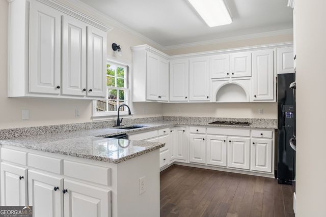 180 Shyrewood Drive, Lawrenceville, GA 30043